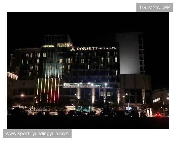 马来西亚云顶度假村：享受豪华住宿、精彩表演与丰富美食的全方位体验